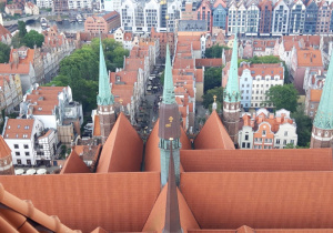 Wędrujemy Długim Targiem i podziwiamy panoramę Gdańską z wieży mariackiej.