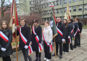 Poczet Sztandarowy uczestniczący w uroczystościach przy pomniku Polskiego Państwa Podziemnego