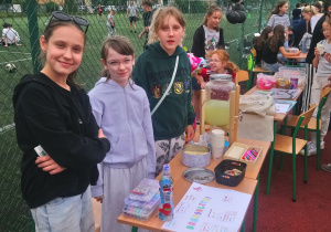 Uczestnicy Pikniku Rodzinnego S.P.6