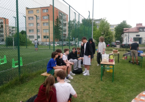 Uczestnicy Pikniku Rodzinnego S.P.6