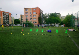 Uczestnicy Pikniku Rodzinnego S.P.6