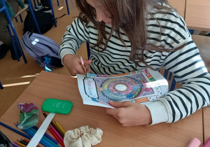 Prace uczniów wykonywane w Dniu Kropki.