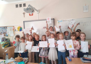 Prace uczniów wykonywane w Dniu Kropki.