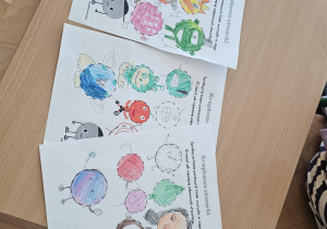 Prace uczniów wykonywane w Dniu Kropki.