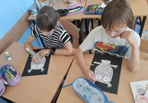 Prace uczniów wykonywane w Dniu Kropki.