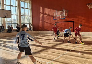 Rozgrywki w unihokeja - Igrzyska Młodzieży Szkolnej.