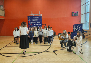 Chór SP 137 „Dźwięczne Kamyki”