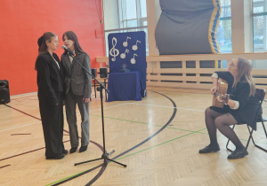 Jagoda Kalata, Kinga Tomczyk – S.P. nr 111 w Łodzi