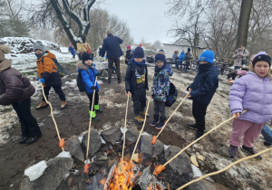 Dzieci z klasy 2a i 2b w Kłóbce.