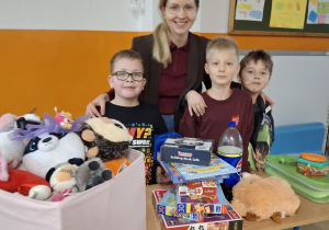 Kiermasz przygotowany przez uczniów i rodziców naszej szkoły.