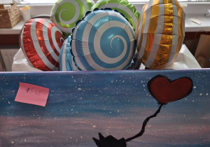 Kiermasz przygotowany przez uczniów i rodziców naszej szkoły.