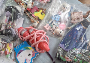 Kiermasz przygotowany przez uczniów i rodziców naszej szkoły.