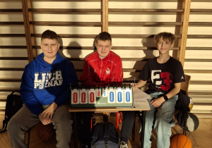 Reprezentacja naszej szkoły w koszykówce w walce o finał.