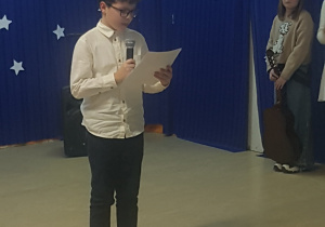 Uczestnicy koncertu kolęd i pastorałek.