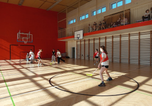 Rozgrywki dziewcząt w unihokeja.