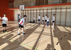 Tydzień mózgu na lekcjach wychowania fizycznego.