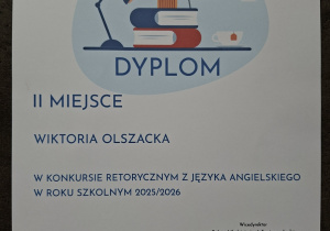 Wiktoria Olszacka - II miejsce w konkursie retorycznym z języka angielskiego.