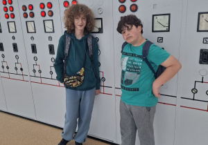 Klasy 5b i 5c na wycieczce w EC1 w Łodzi.