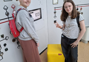 Klasy 5b i 5c na wycieczce w EC1 w Łodzi.
